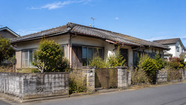 筑西市 空き家解体 参考イメージ（解体前）